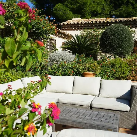 Grande Familiale Vue Avec Piscine - Domaine Prive A St Cyr Sur Villa