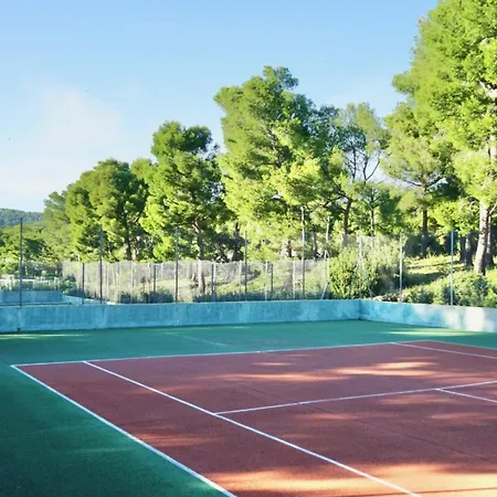 Grande Familiale Vue Avec Piscine - Domaine Prive A St Cyr Sur
