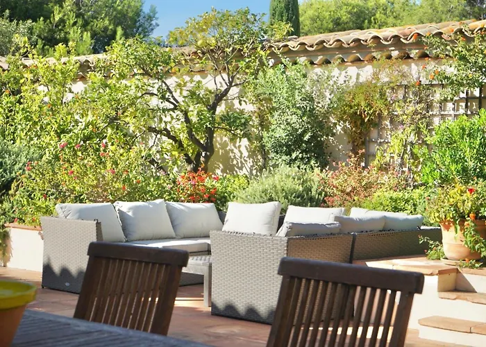 Grande Familiale Vue Avec Piscine - Domaine Prive A St Cyr Sur * Сен-Сир-сюр-Мер