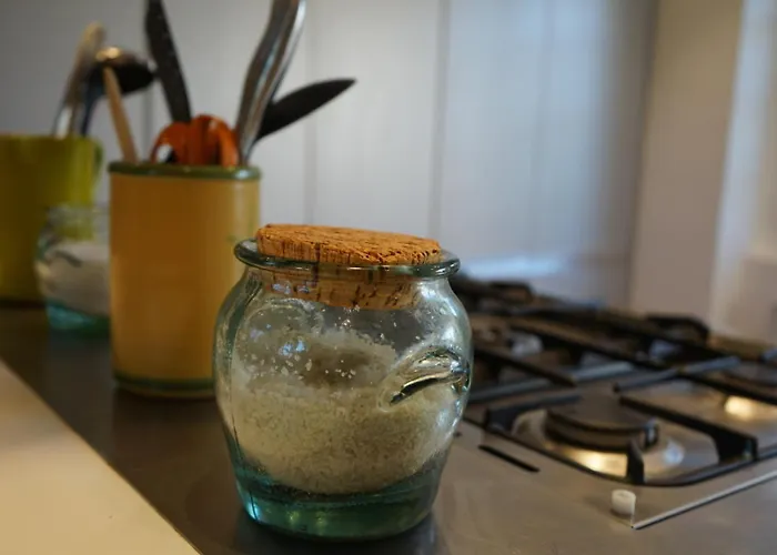 Вилла Grande Familiale Vue Avec Piscine - Domaine Prive A St Cyr Sur *